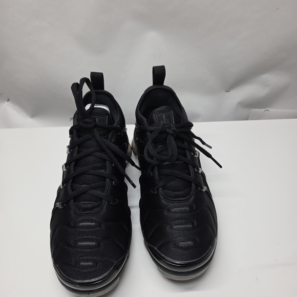 SOLD......Black Nike Air VaporMax Plus Sneakers - Picture 3 of 14